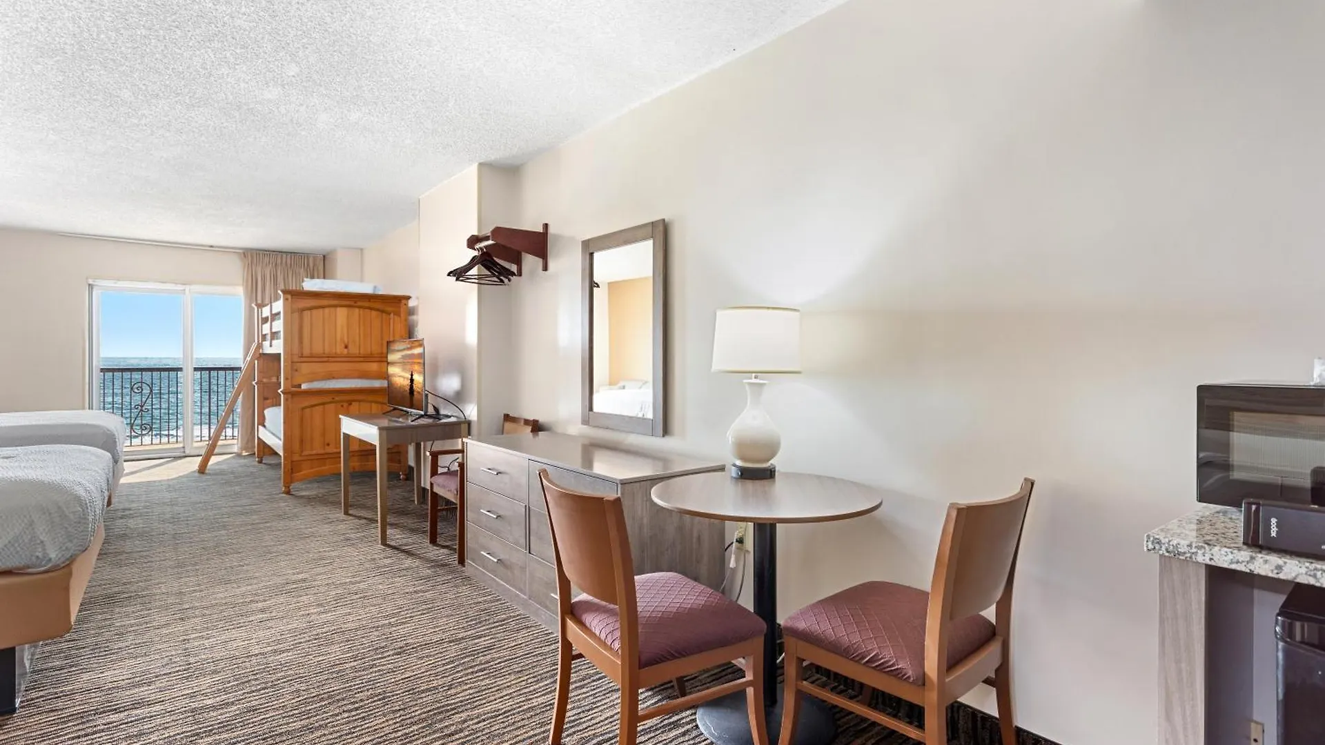 Americana Motor Inn On Boardwalk Ocean City