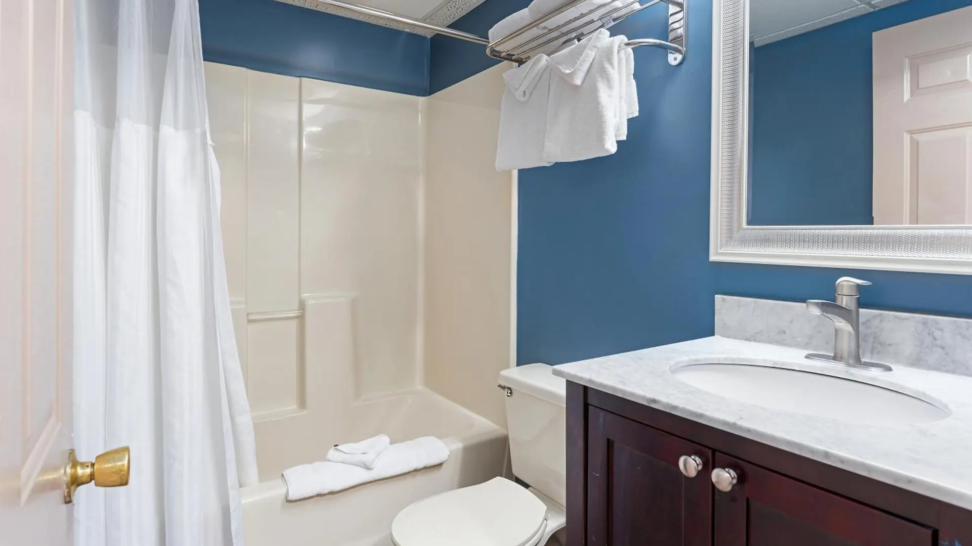 Americana Motor Inn On Boardwalk Ocean City Hotel