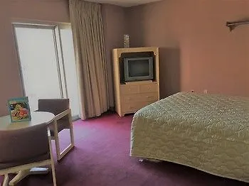 Americana Motor Inn On Boardwalk Ocean City 0*,