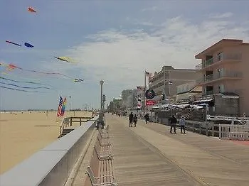 Hotel Americana Motor Inn On Boardwalk Ocean City